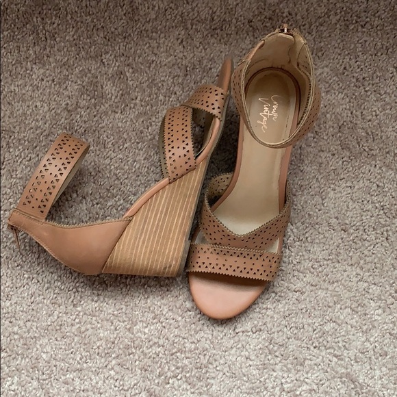 Crown vintage wedges shoes - Picture 2 of 3